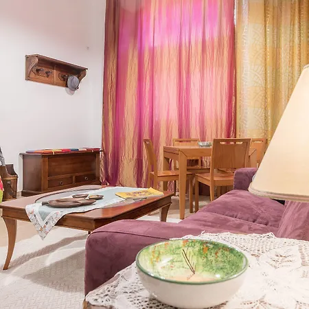 Apartament Guesthost - Monti Artistic Flat *