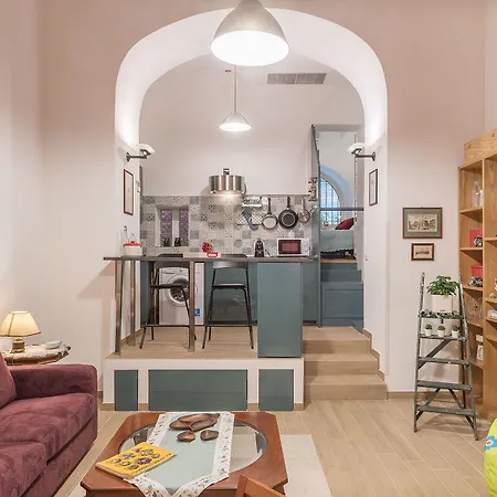 Appartement Guesthost - Monti Artistic Flat