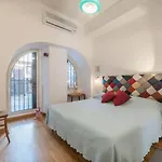 Guesthost - Monti Artistic Flat *